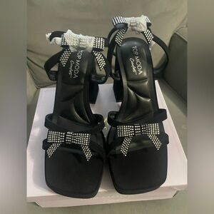 TOP Moda Black Rhinestone Heels